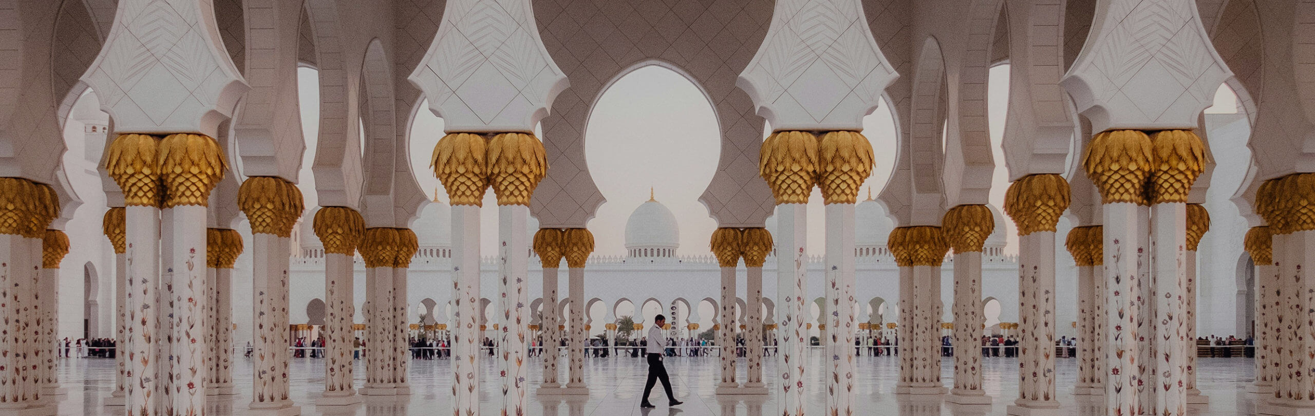 Luxury car rental in Abu Dhabi - Sky Luxse