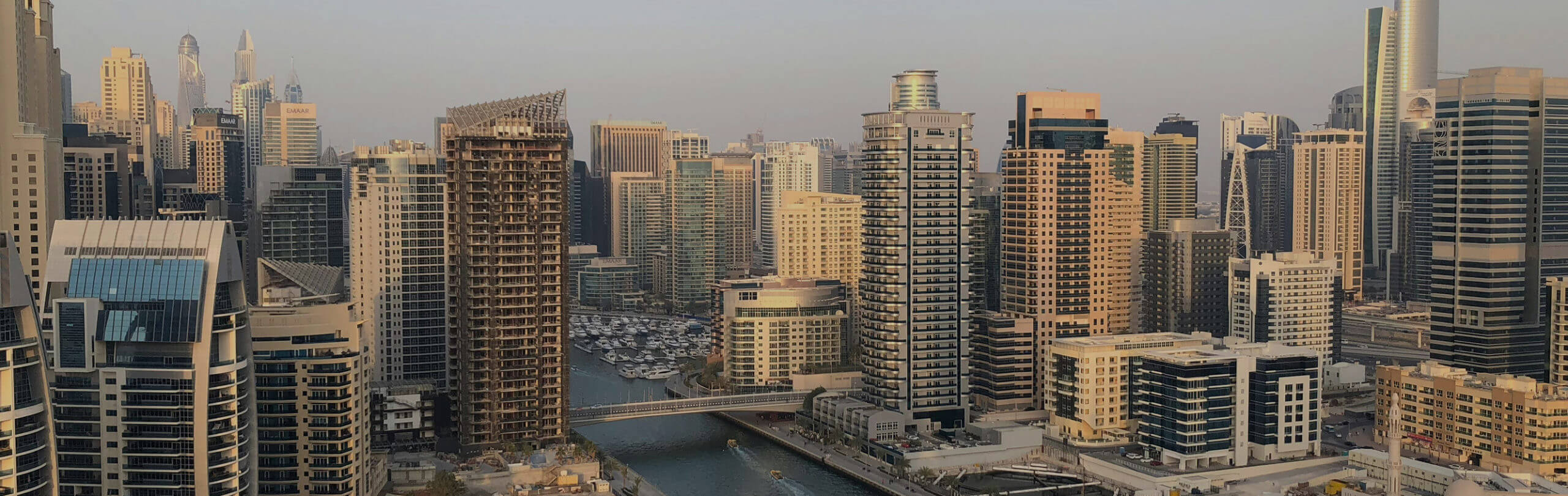 Book a premium car online in Dubai Mall