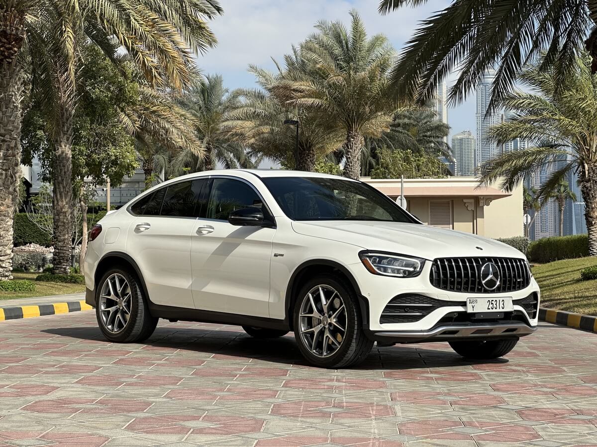 Mercedes-Benz AMG GLC 43 front view – luxury performance SUV for rent in Dubai with Sky Luxse