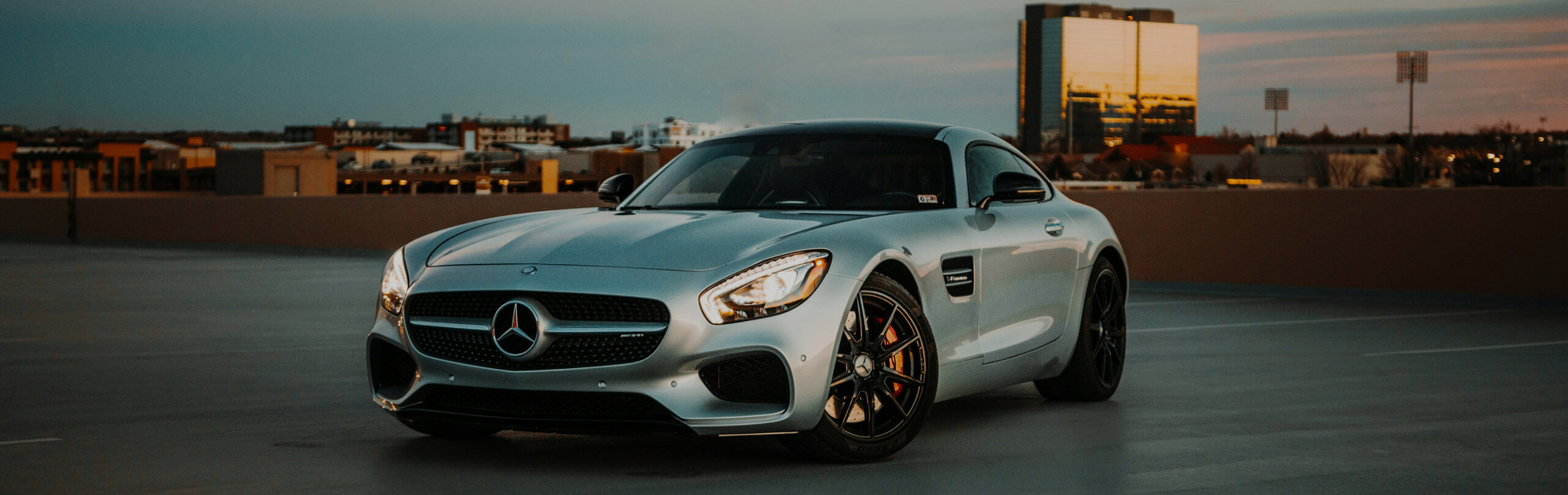 Sky Luxse: seamless luxury car booking