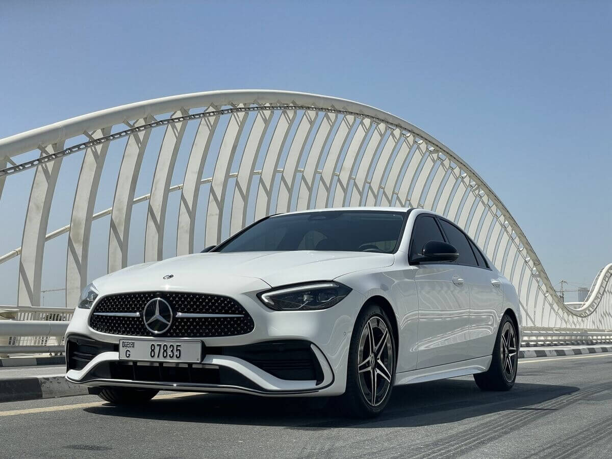 Mercedes Benz C200 luxury sedan for rent in Dubai with Sky Luxse